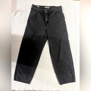 Levi's Baggy Dad size 28 Barrel Leg Style Jeans